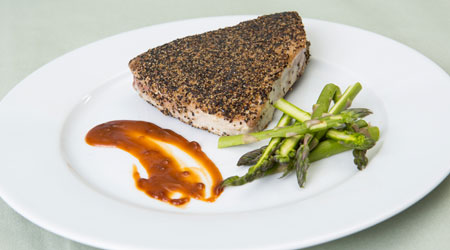 Pepper O2 Tuna Steak Diane